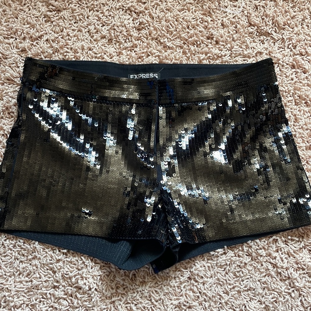 Express size 00 black sequin shorts - Picture 2 of 6